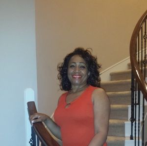 Meet your Posher, Paula